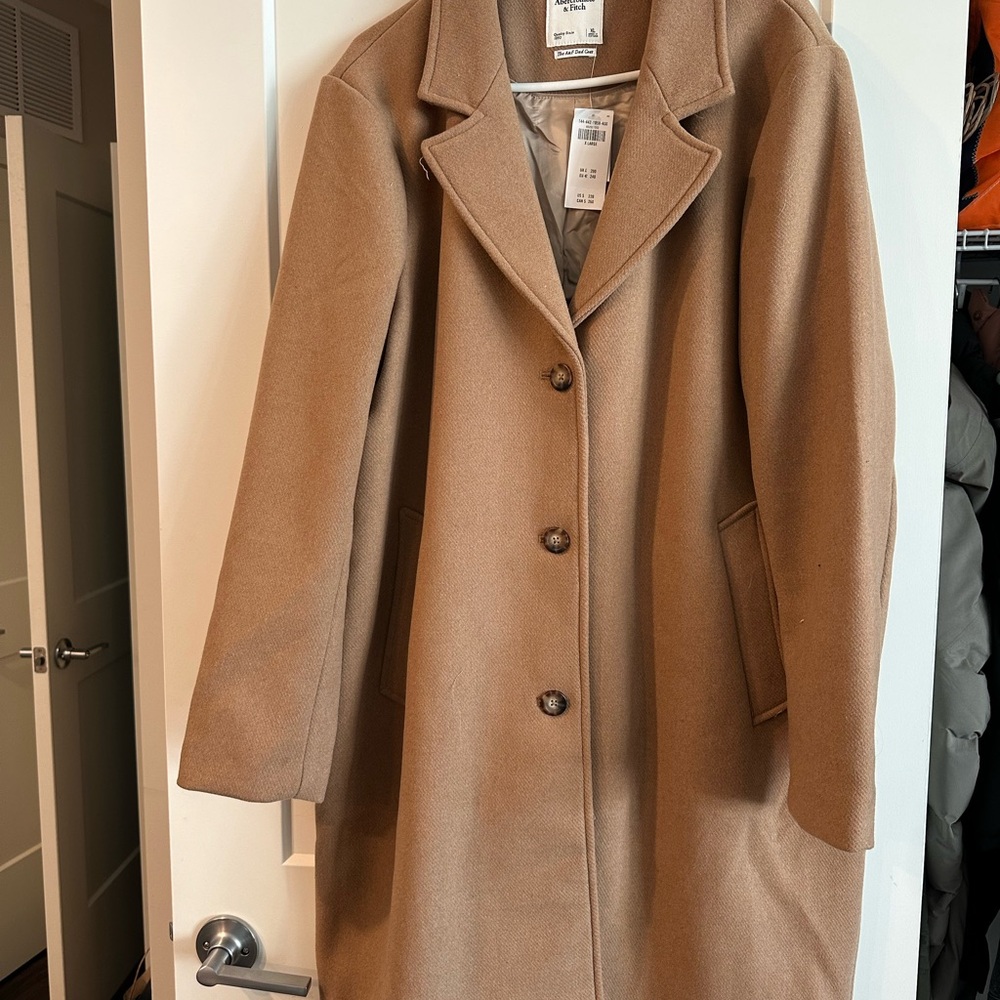 Abercrombie & Fitch Classic Tan Trench Coat